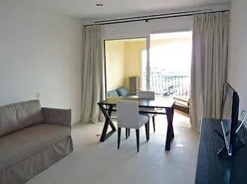 Palais View *