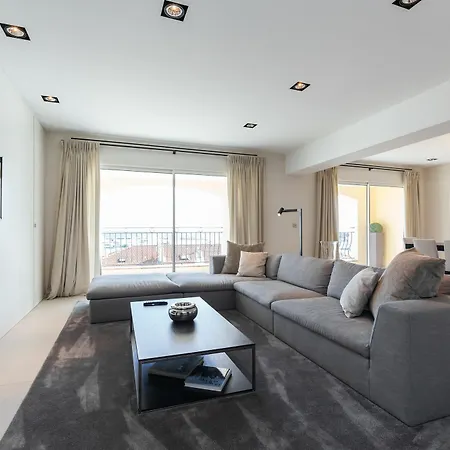 Apartment Palais View