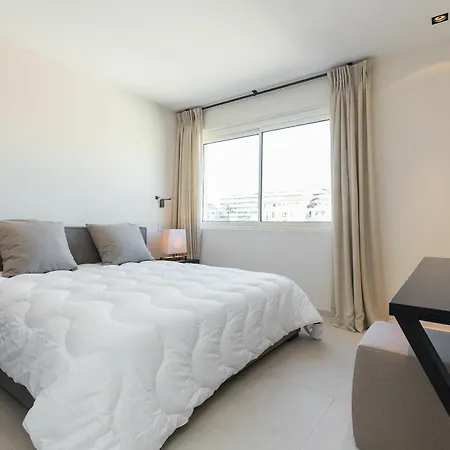 Palais View Apartment