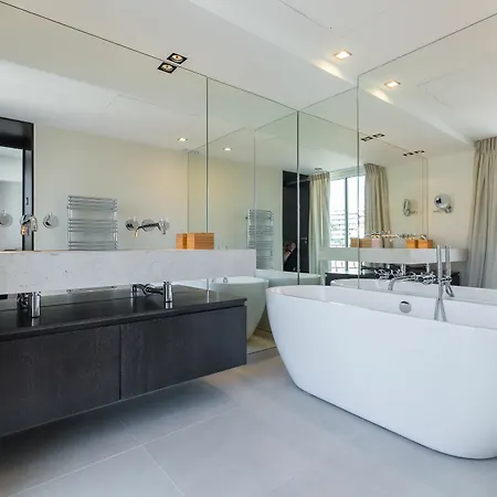 Palais View Apartment *